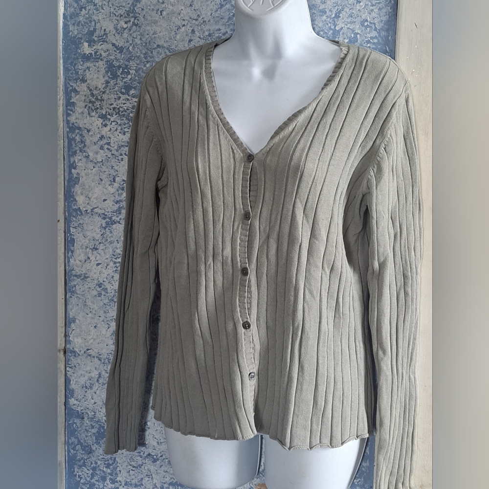 Banana republic size large green v neck cardigan sweater